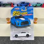 Nissan GT-R R35 white diecast car with black wheels, rear spoiler and working suspension – MSZ