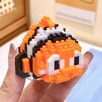 Clownfish Marine Life 7271 Micro Building Blocks 272-piece orange fish model with black and white stripes